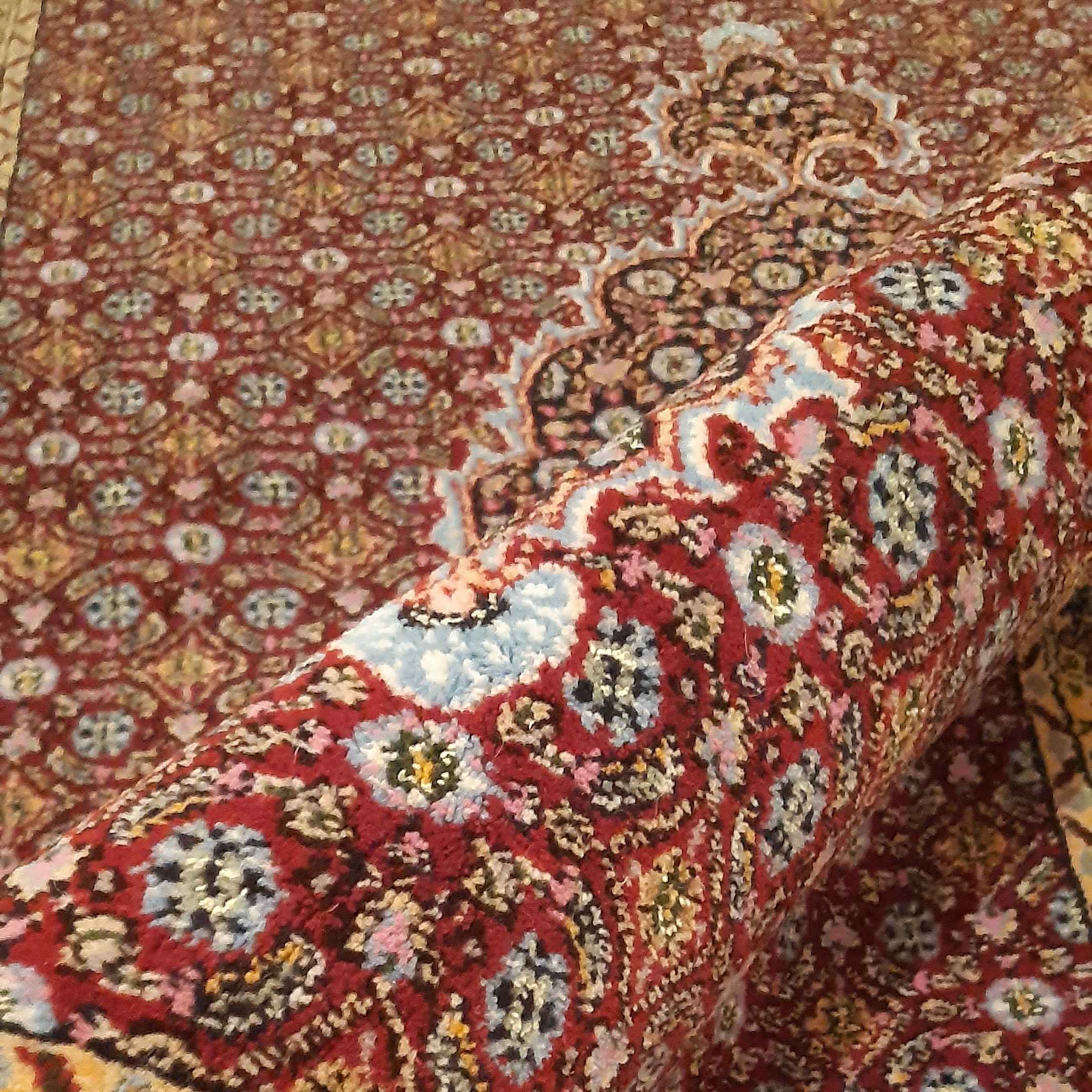 Price and Buy Authentic Persian Carpet with Silk & Wool Hand-Knotted in Birjand Riz Mahi - Image 2