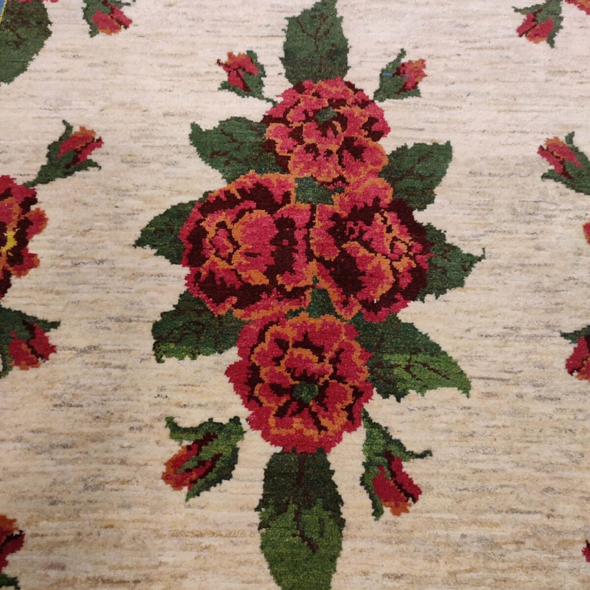 Price and Buy Authentic Persian Wool Carpet Hand-Knotted in Shiraz Floral Cream - Image 4
