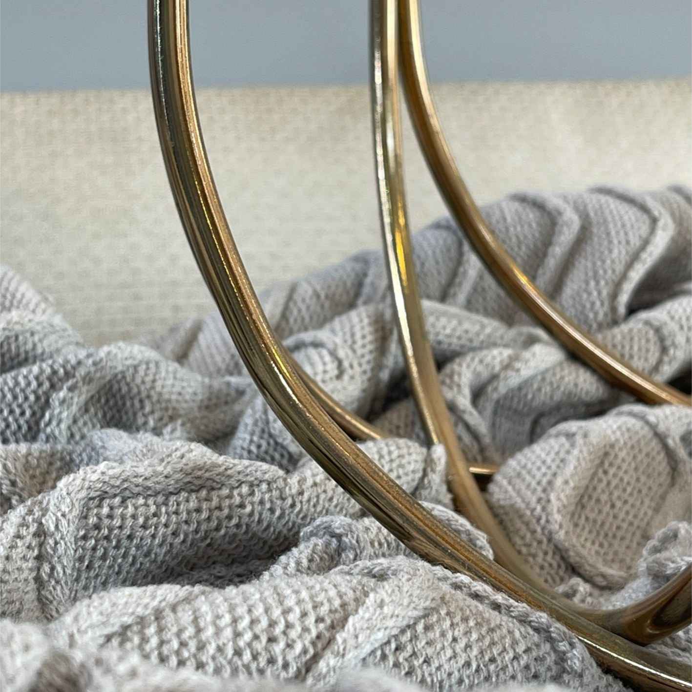 Price and Buy Decorative Knitted Sofa Throw Blanket – The Ultimate Blend of Comfort and Style - Image 4