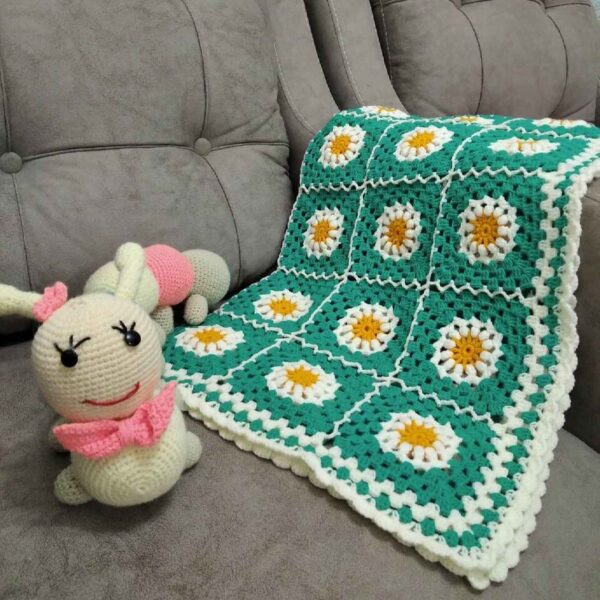 Handmade-Crocheted-Knitted-Baby-Bedspread-A-Perfect-Blend-of-Comfort-and-Style-3 Price and Buy Handwoven Crocheted Baby Blanket – A Perfect Blend of Comfort with Motif Design