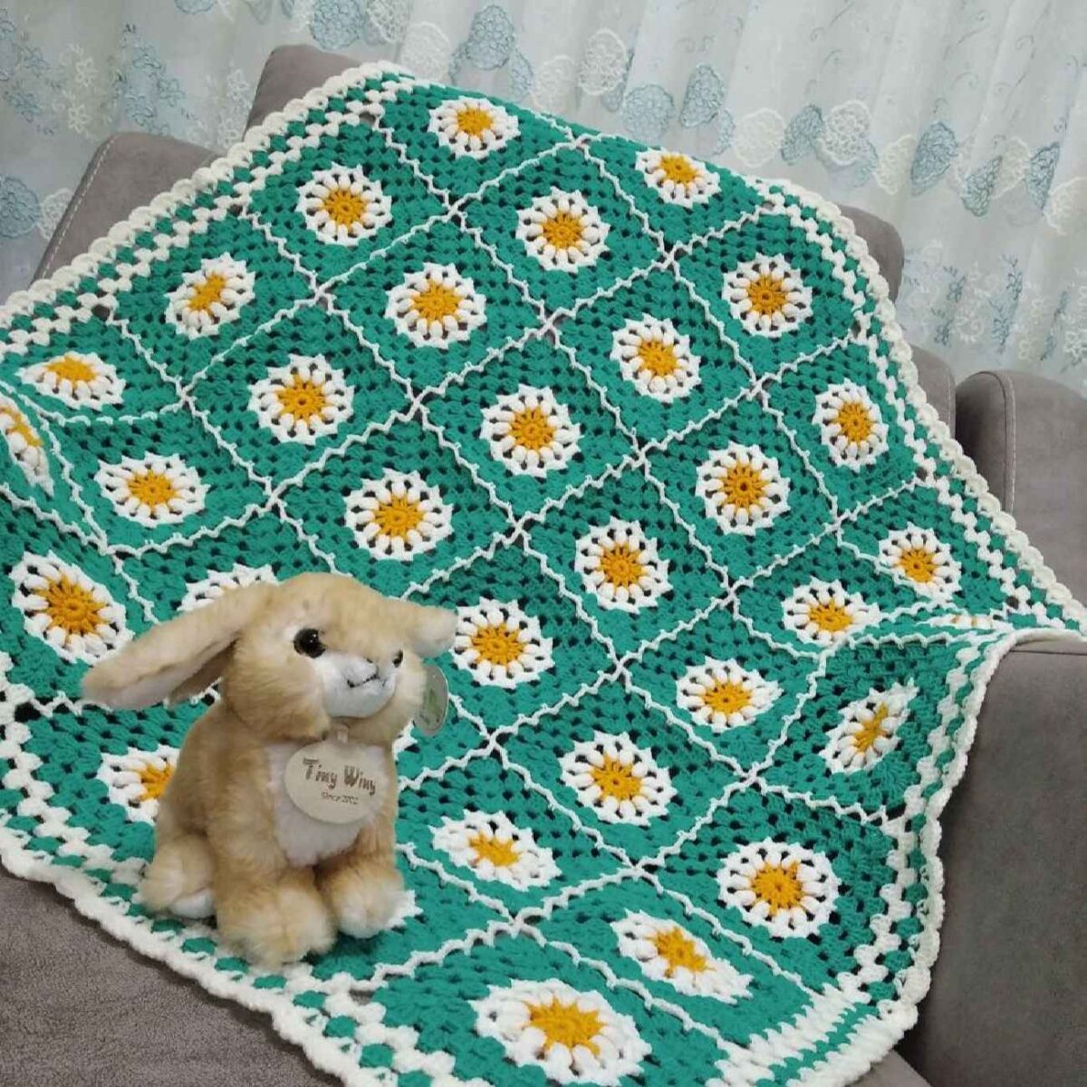 Price and Buy Handwoven Crocheted Baby Blanket – A Perfect Blend of Comfort with Motif Design - Image 5