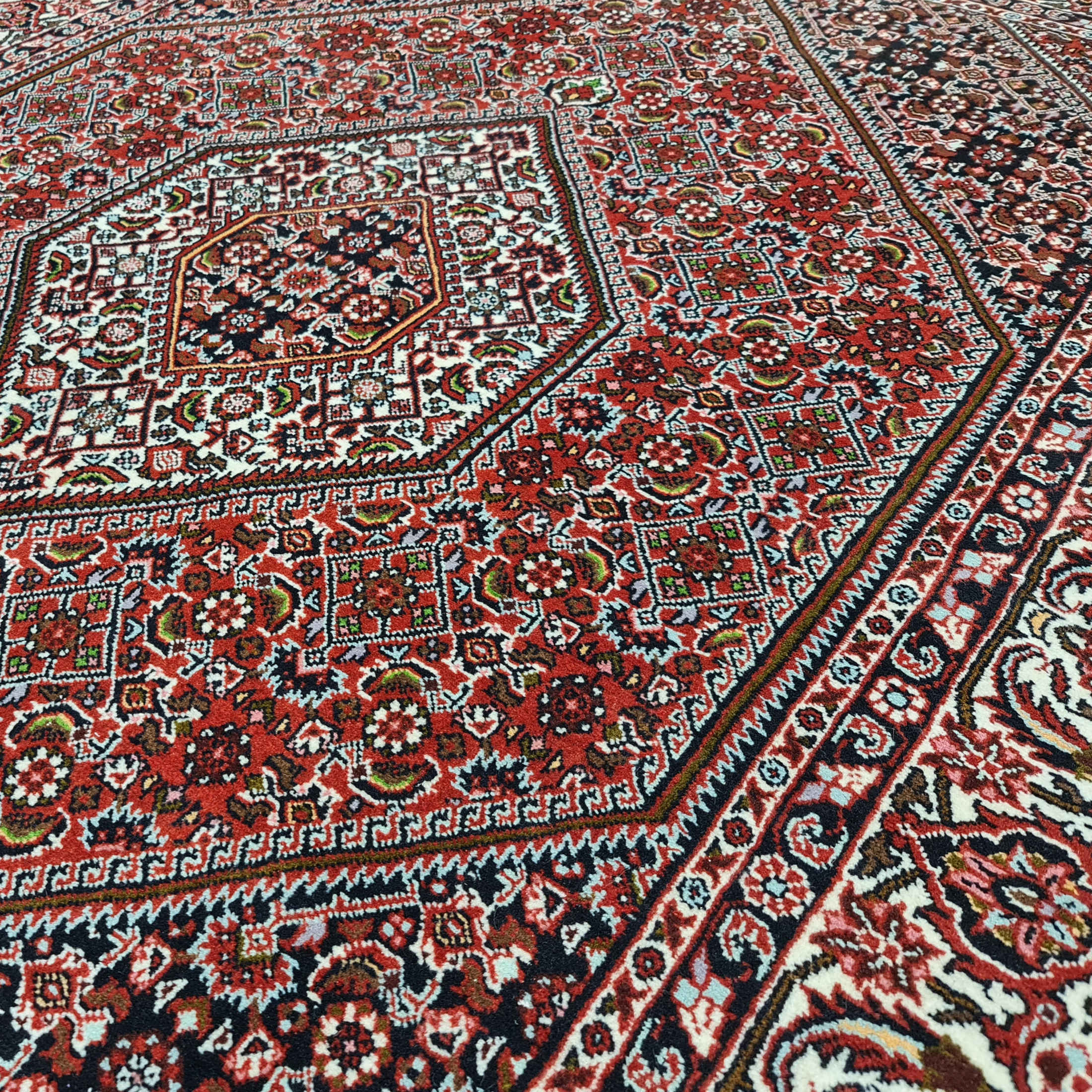Price and Buy Persian Carpet Hand-Knotted Zanjan Masterpiece with Intricate Design - Image 4