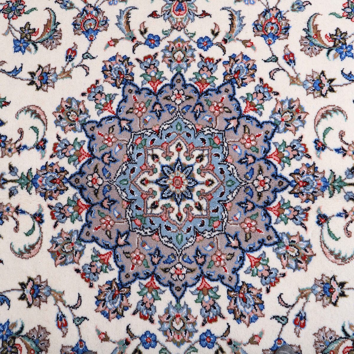 Price and Buy Persian Carpet with Kork Wool Hand-Knotted in Ardakan Medallion Cream - Image 3