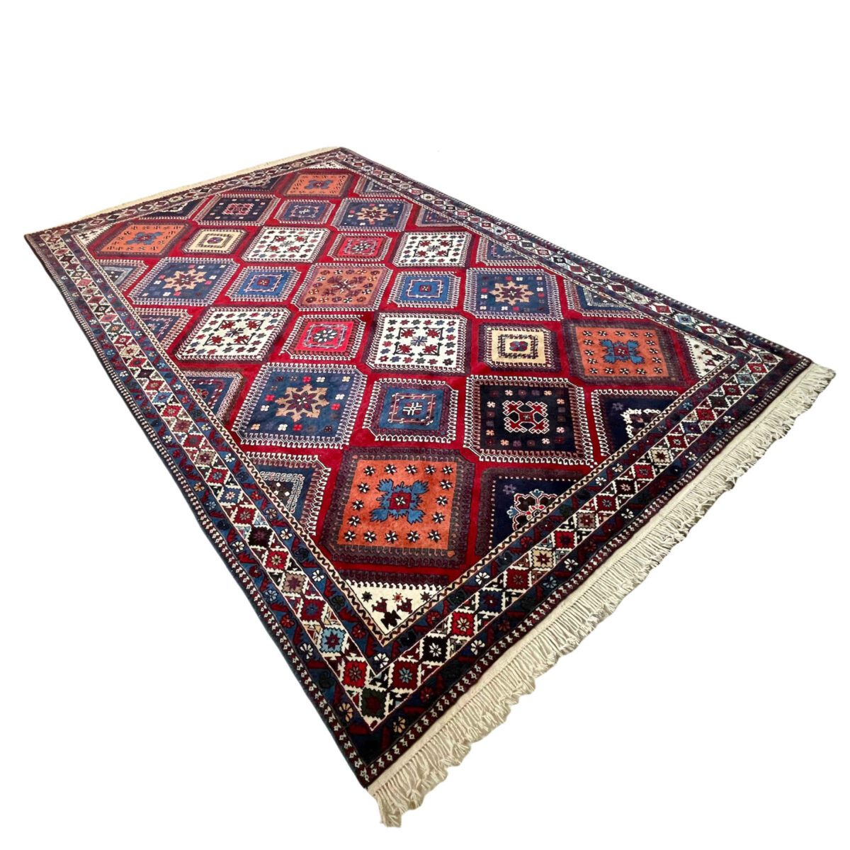 Price and Buy Persian Wool Carpet Hand-Knotted in Chaharmahal & Bakhtiari Yalameh - Image 3