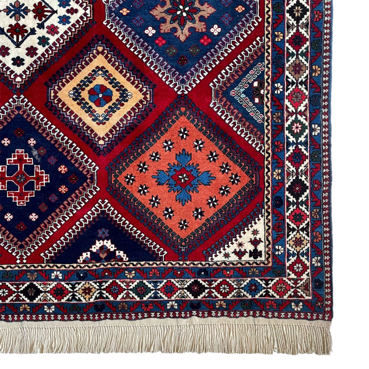 Price and Buy Persian Wool Carpet Hand-Knotted in Chaharmahal & Bakhtiari Yalameh - Image 4