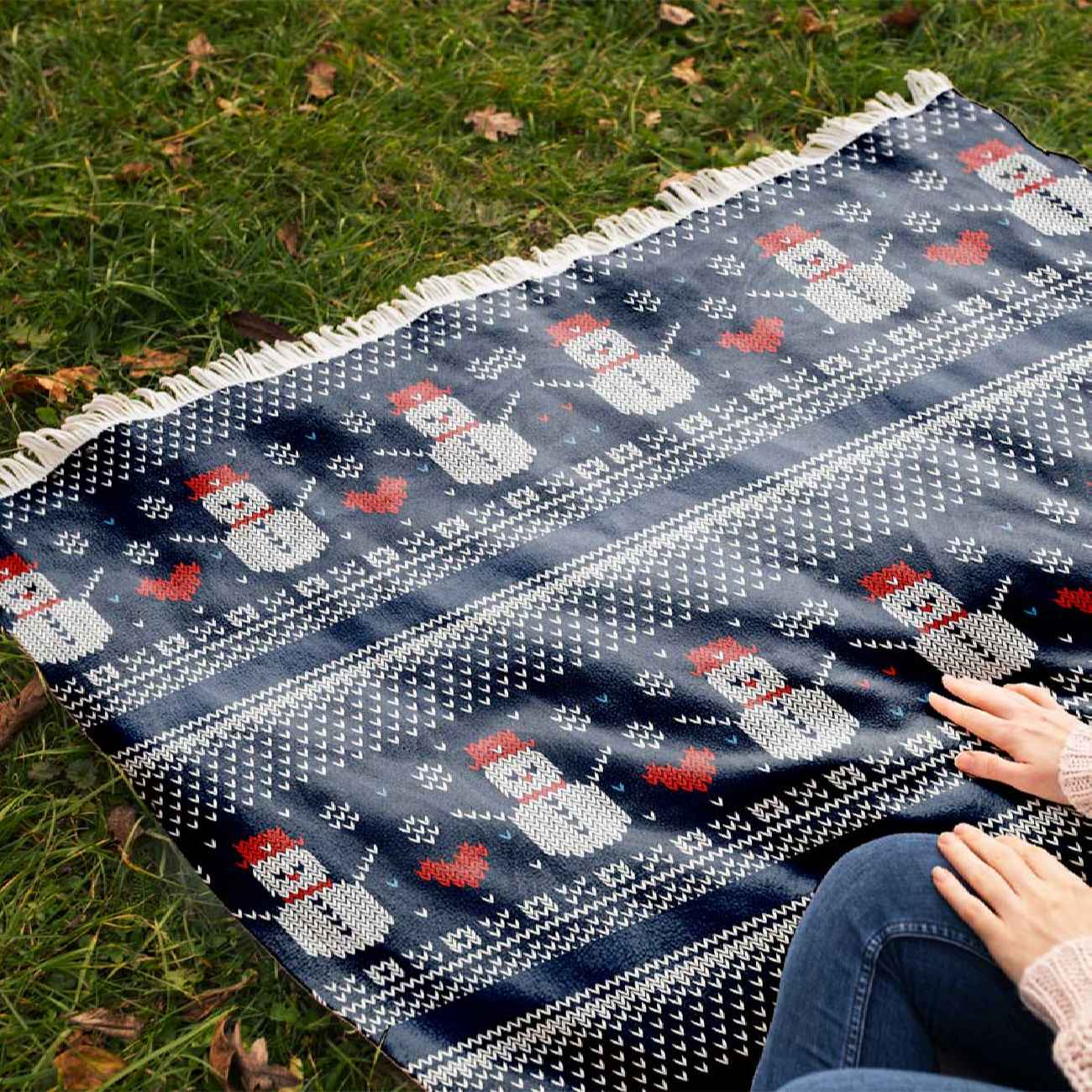 Price and Buy Sofa Throw with Snowman Design – Style to Any Couch or Armchair - Image 6