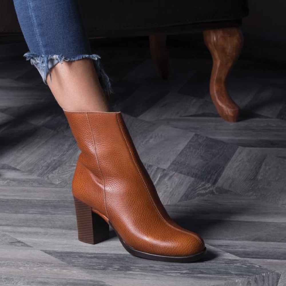 Price and Buy Ankle Leather Boots for Women – Model 113 - Image 5