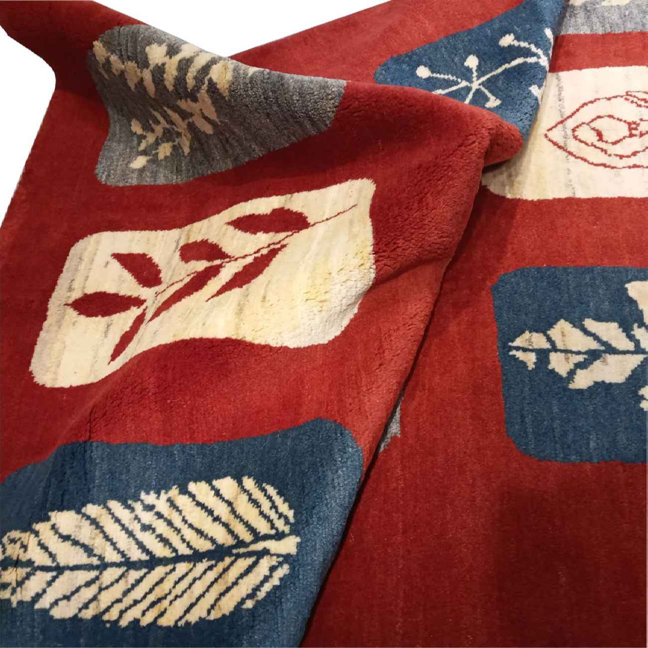 Price and Buy Authentic Persian Gabbeh Wool Rug Handwoven Leaf Motifs - Image 4
