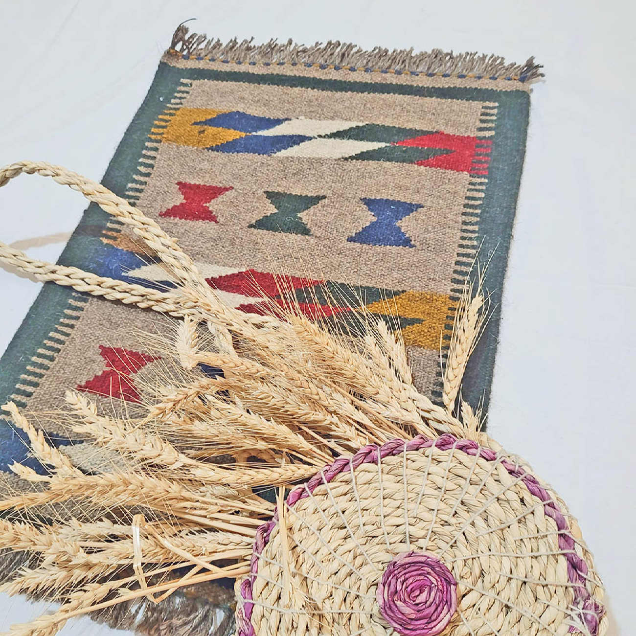 Price and Buy Authentic Persian Wool Kilim Rug Handwoven in Shiraz Qashqai Cream - Image 7