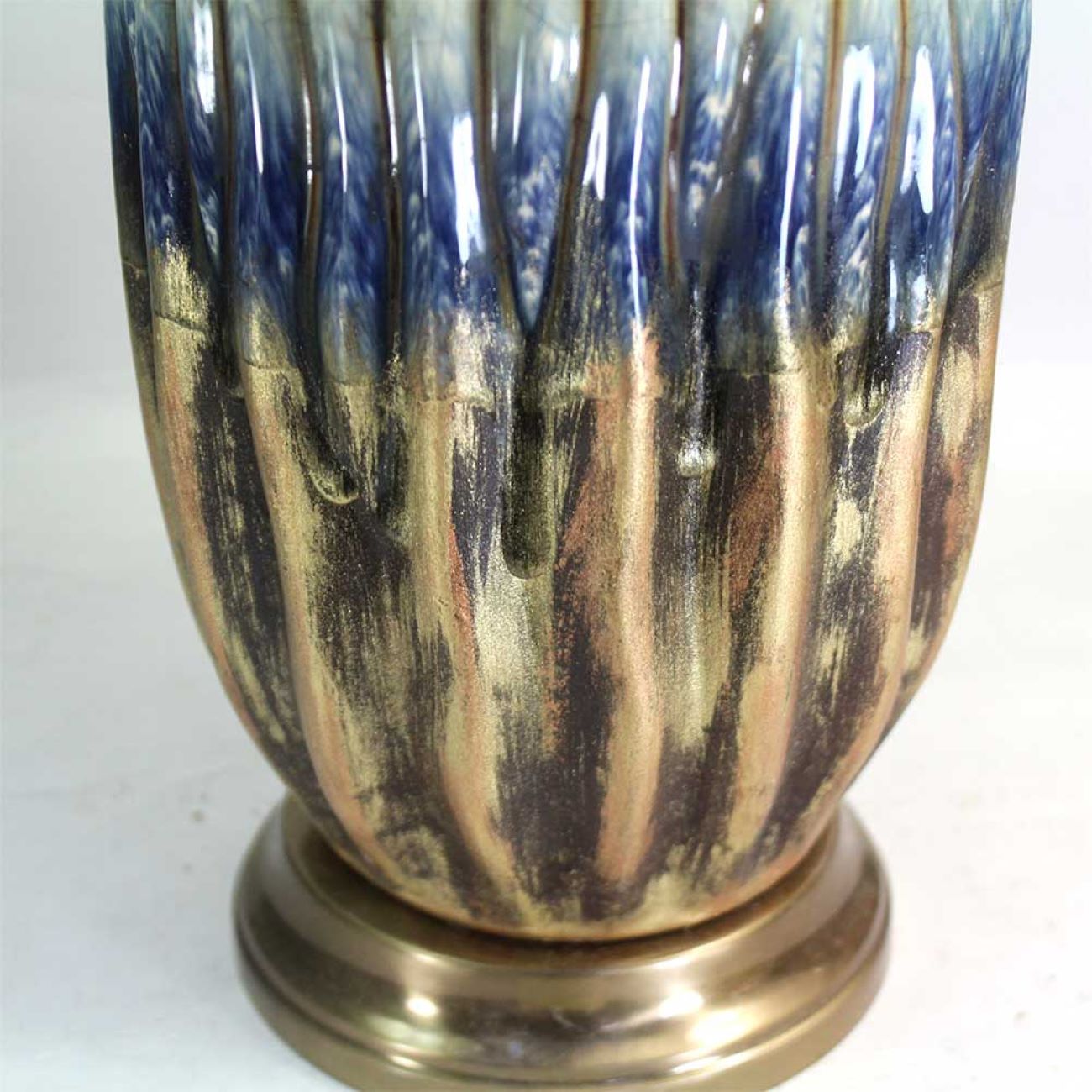 Price and Buy Ceramic Table Lamp – Perfect Blend of Function and Style Unique Design_6901be4545894.jpeg Price and Buy Ceramic Table Lamp – Perfect Blend of Function and Style Unique Design - Image 4