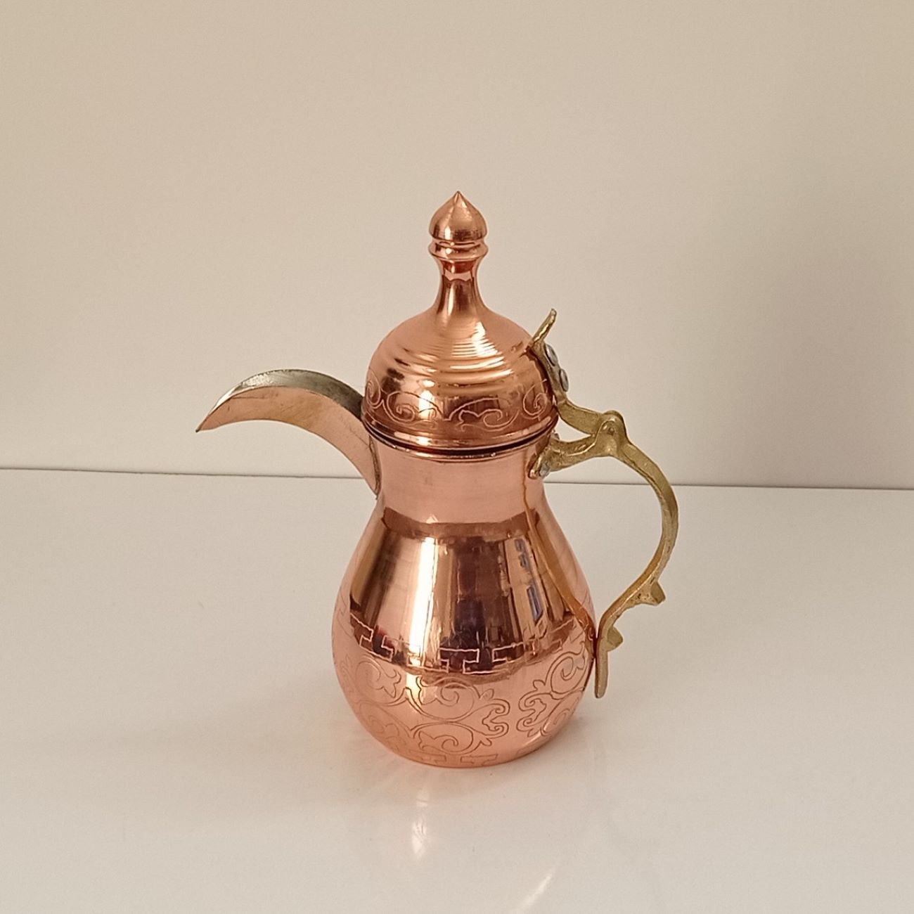 Price and Buy Copper Dallah Coffee Pot for Brewing Qahwa & Arabic Coffee – Model Azora