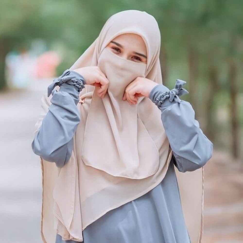 Price and Buy Cream Islamic Crepe Square Scarf & Half Niqab Set for Women - Image 3