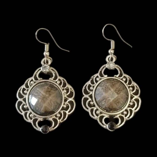 Price and Buy Dangle Metal Earrings with Traditional Style Niloofar_68fda4aac4471.jpeg Price and Buy Dangle Metal Earrings with Traditional Style Niloofar
