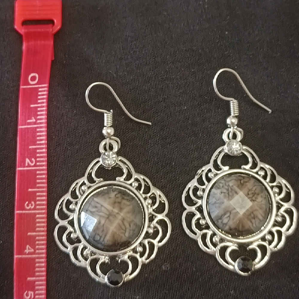 Price and Buy Dangle Metal Earrings with Traditional Style Niloofar - Image 4