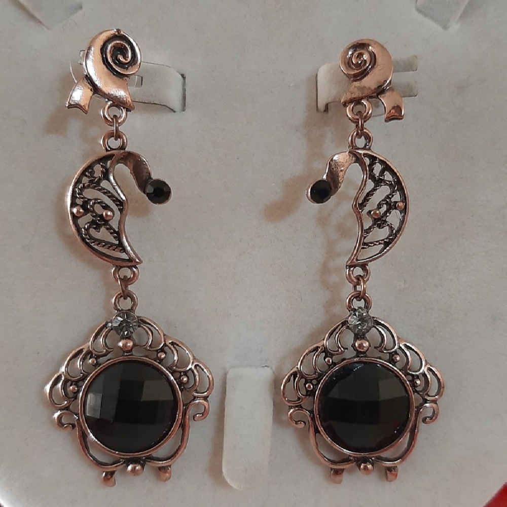 Price and Buy Dangle Metal Earrings with Traditional Style Saba - Image 3