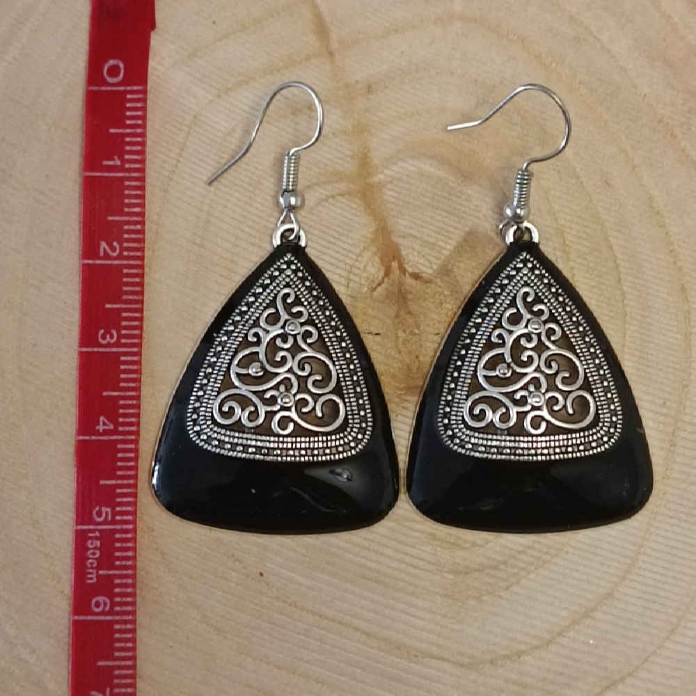 Price and Buy Dangle Metal Earrings with Traditional Style Shamim - Image 4