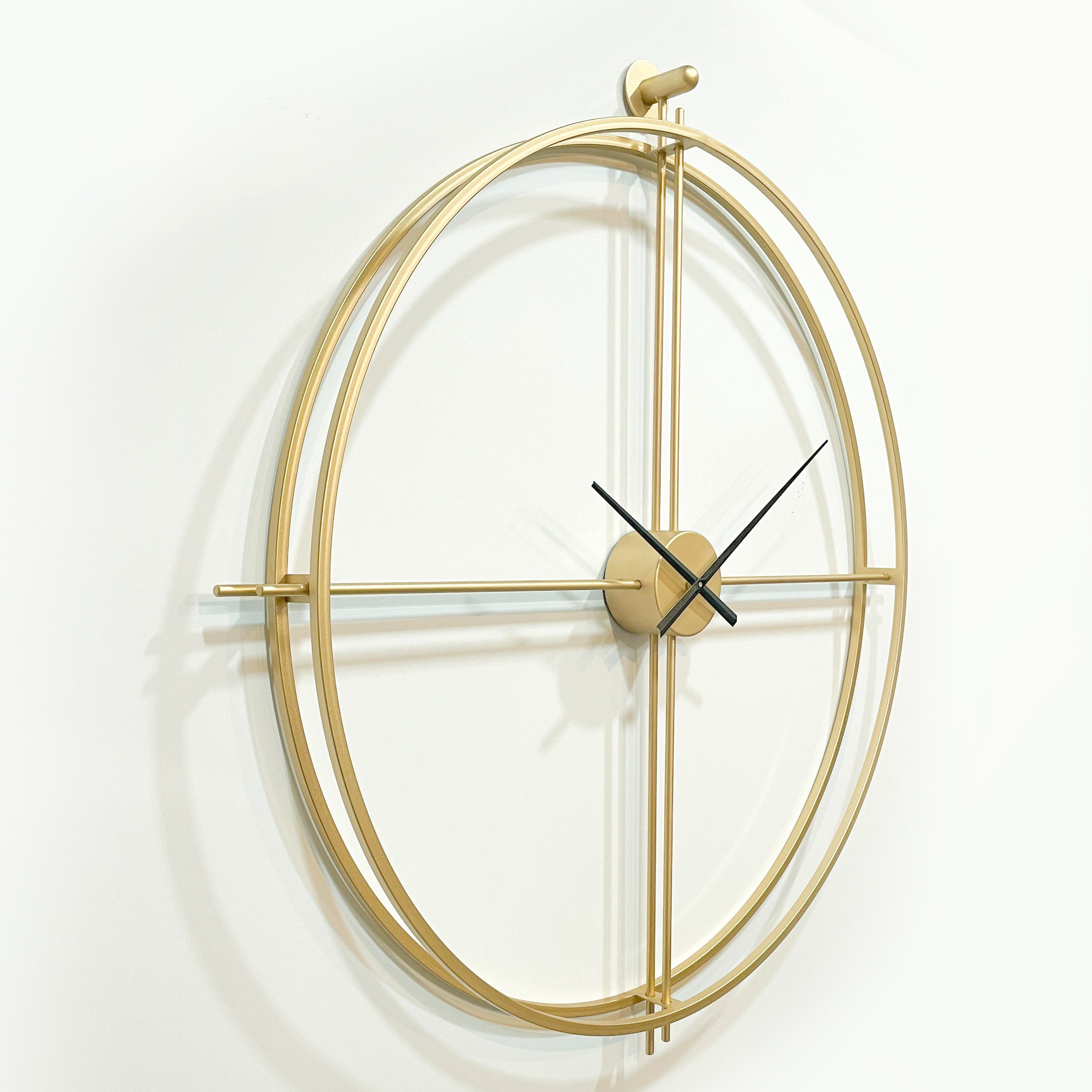 Price and Buy Elegant Oversized Gold Minimalist Metal Wall Clock – Suitable for Any Room_6902f28158487.jpeg Price and Buy Elegant Oversized Gold Minimalist Metal Wall Clock – Suitable for Any Room - Image 1