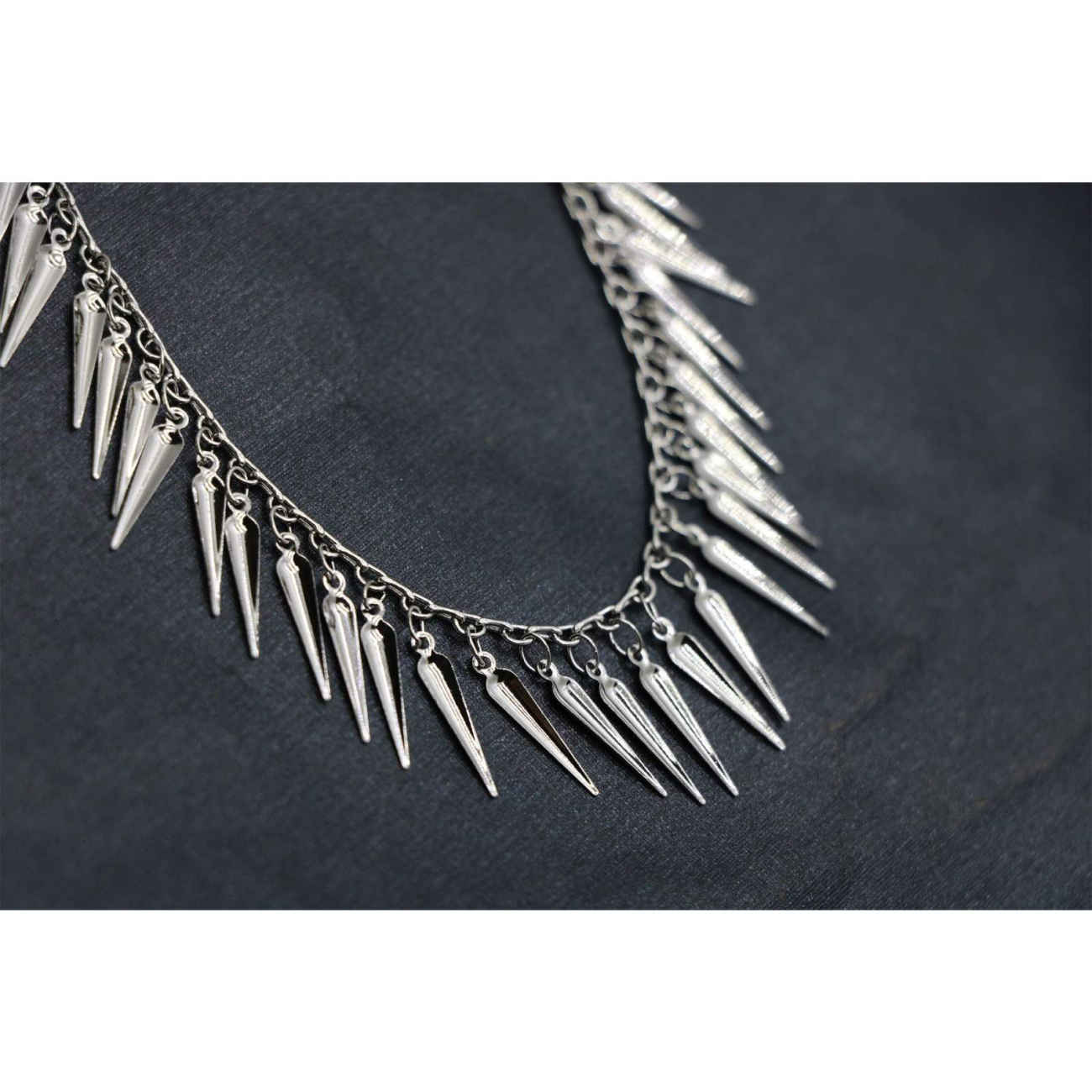 Price and Buy Elegant Persian Steel Anklet for Women in Golden - Image 5