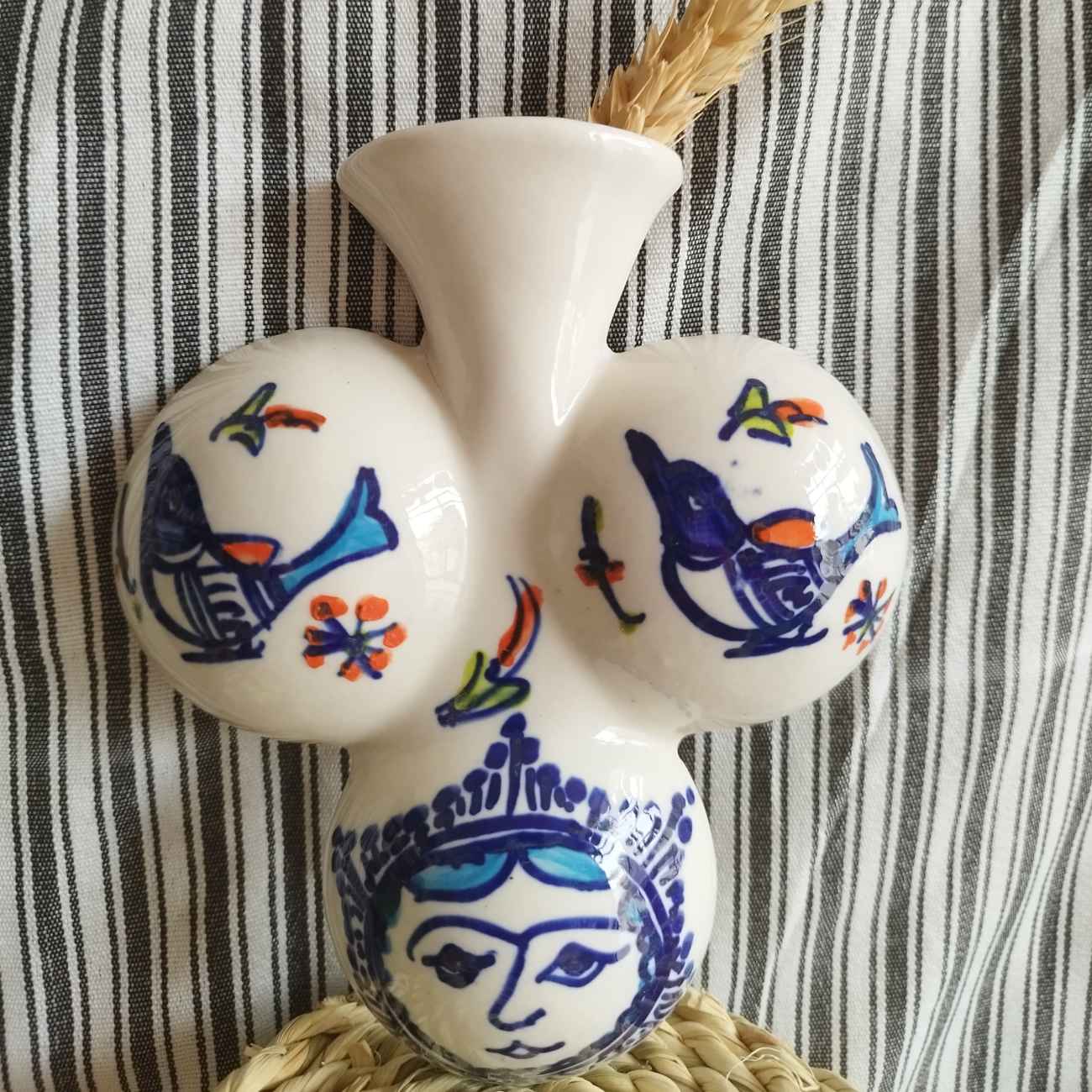 Price and Buy Farmhouse Wall Planter – Triple Hanging Pots for Kitchen, Patio or Entryway_6902b490b95d3.jpeg Price and Buy Farmhouse Wall Planter – Triple Hanging Pots for Kitchen, Patio or Entryway - Image 1