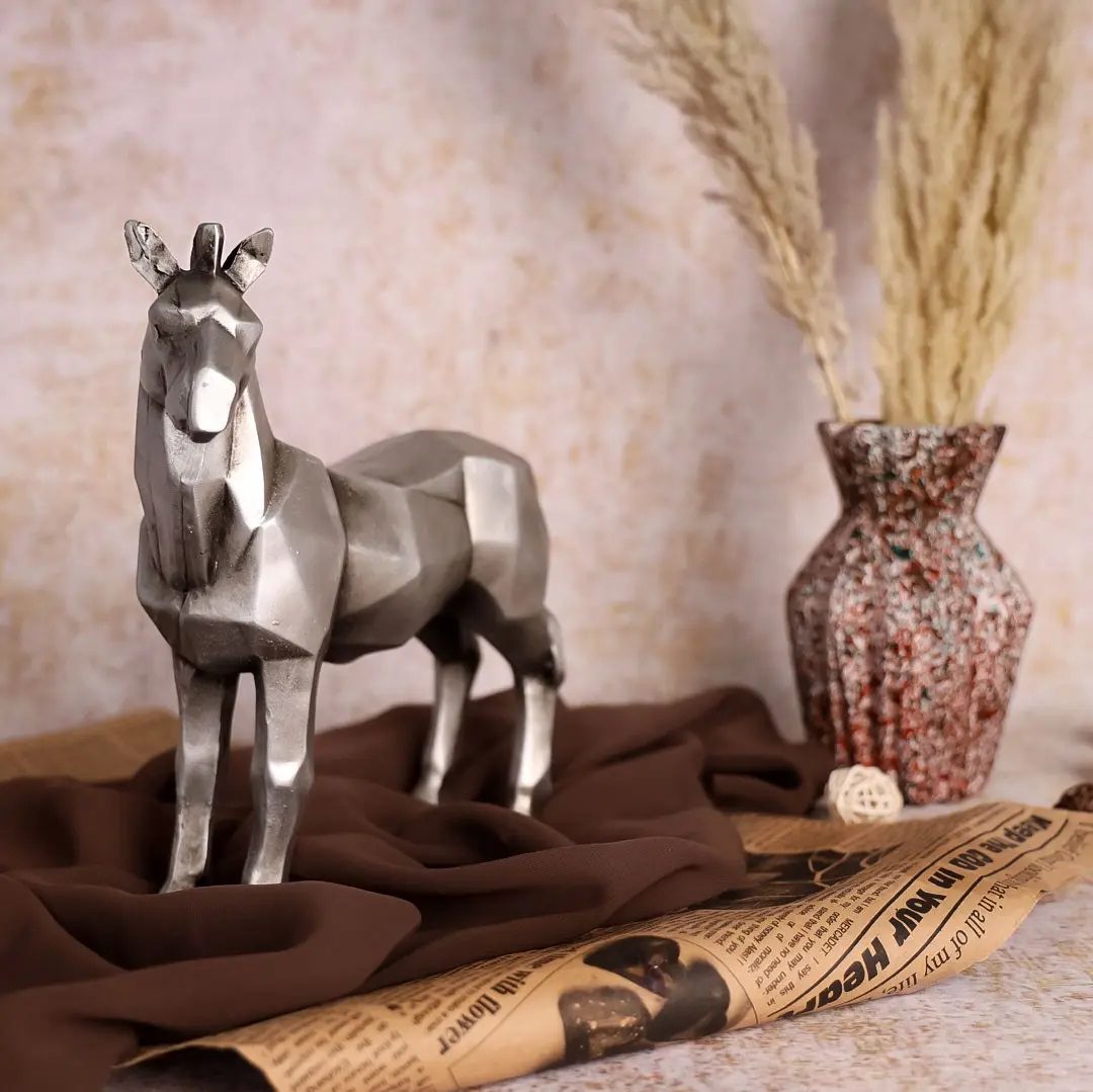 Price and Buy Geometric Horse Cubism Figurine – Decorative Accents - Image 5