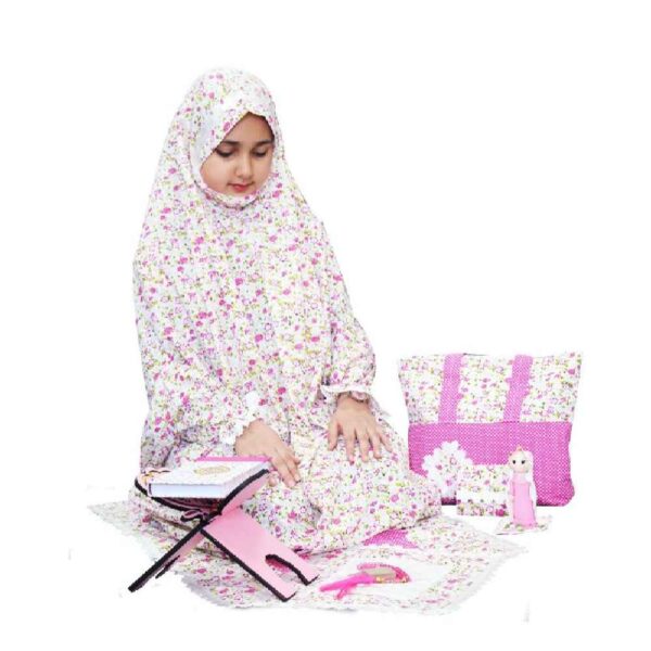 Price and Buy Girls’ Taklif Ceremony Chador Set with Sleeves Model Goldar_68fcd0201313c.jpeg Price and Buy Girls’ Taklif Ceremony Chador Set with Sleeves Model Goldar