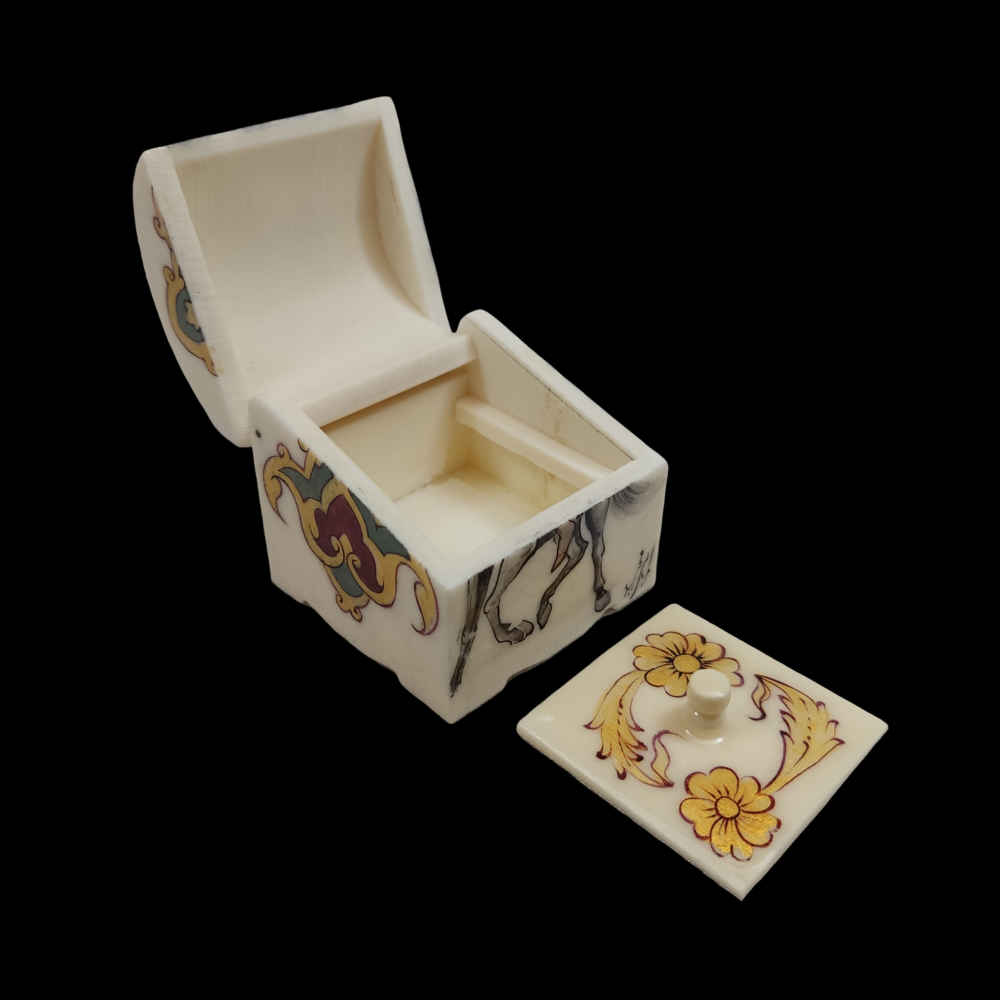 Price and Buy Handcrafted Bone Jewelry Box with Persian-Inspired Vala Pattern - Image 3