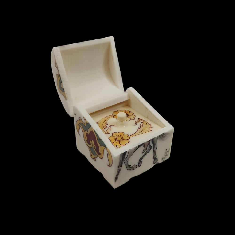 Price and Buy Handcrafted Bone Jewelry Box with Persian-Inspired Vala Pattern - Image 4