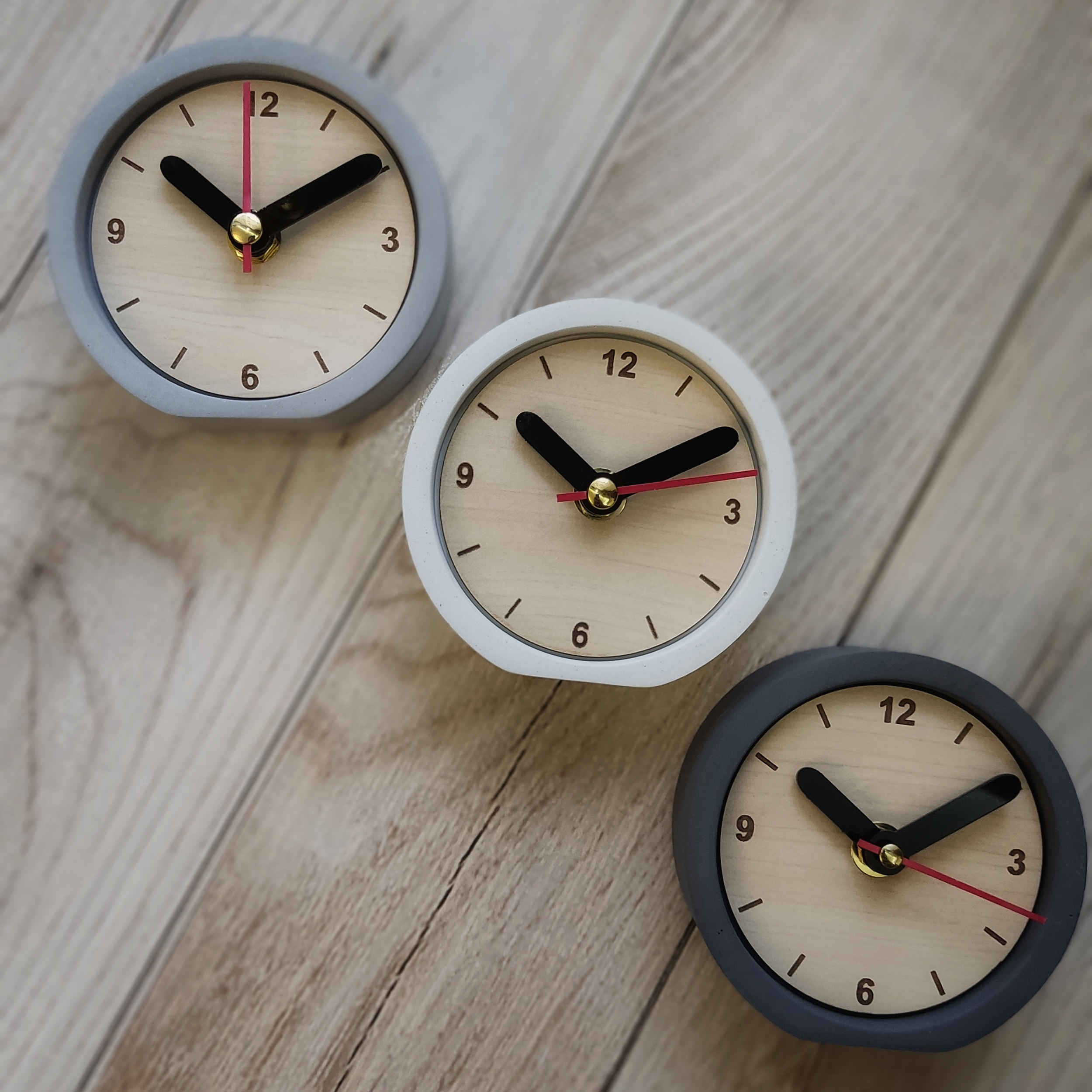 Price and Buy Handcrafted Concrete Desk Clock – Minimalist Round Gray - Image 3