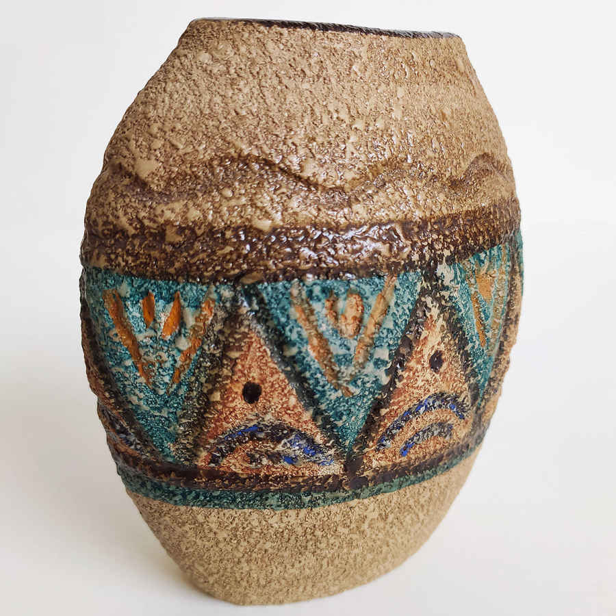 Price and Buy Handcrafted Decorative Persian Pottery Vase with Art Motif Tala - Image 3