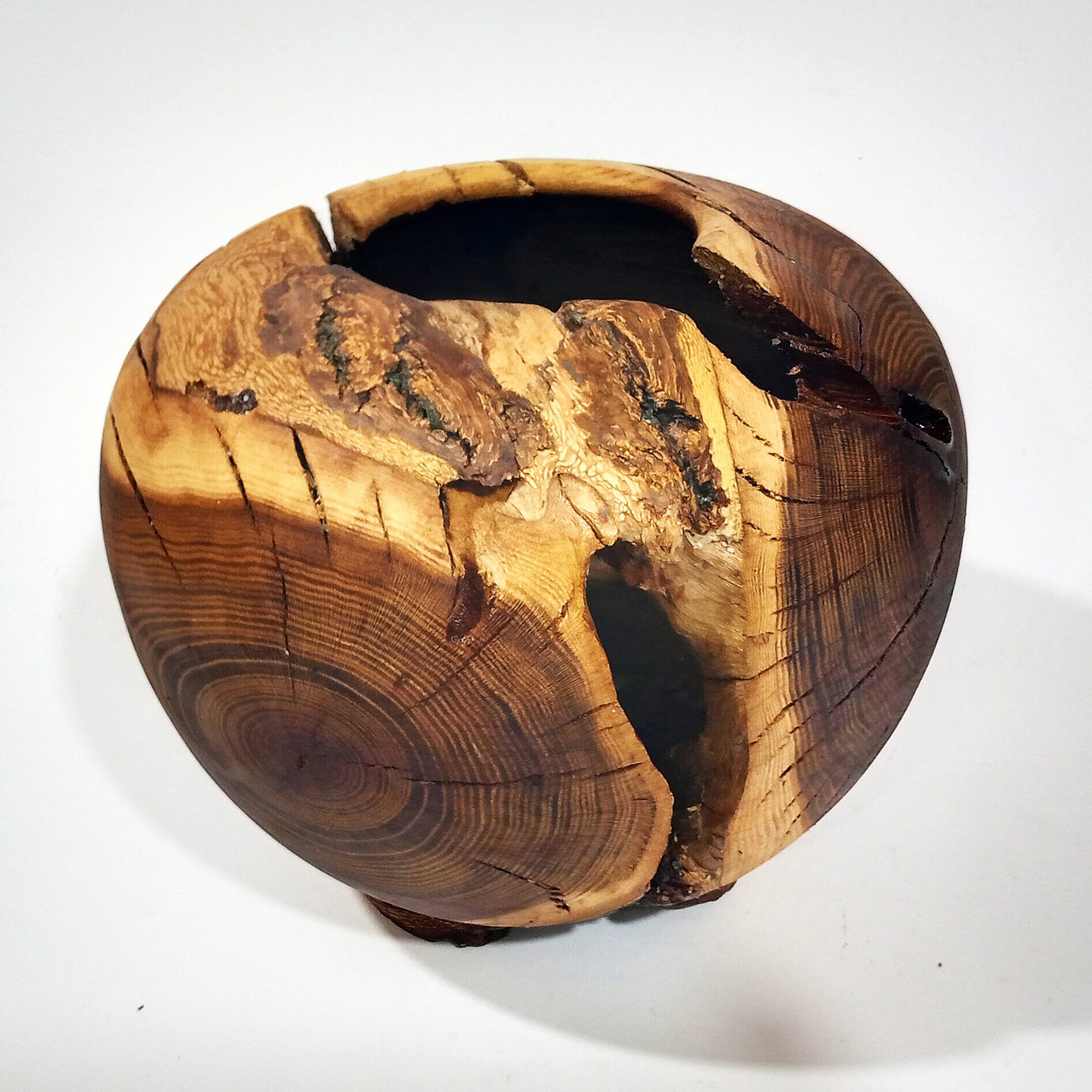 Price and Buy Handcrafted Decorative Wooden Vases Made from Natural Solid Blackberry Wood Rustic - Image 4