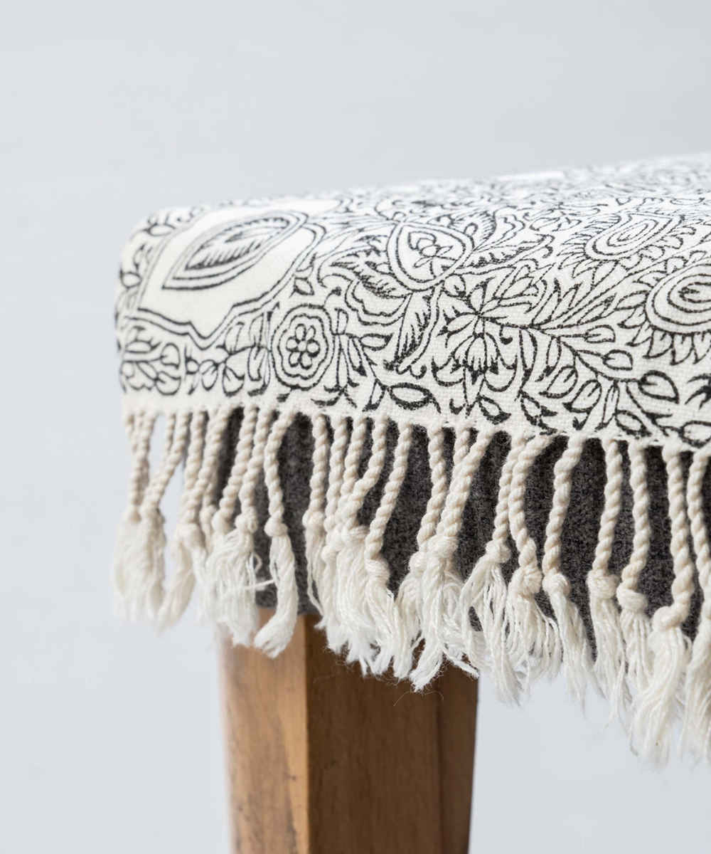 Price and Buy Handcrafted Linen Block Print Table Runner Ilkhaani - Image 4
