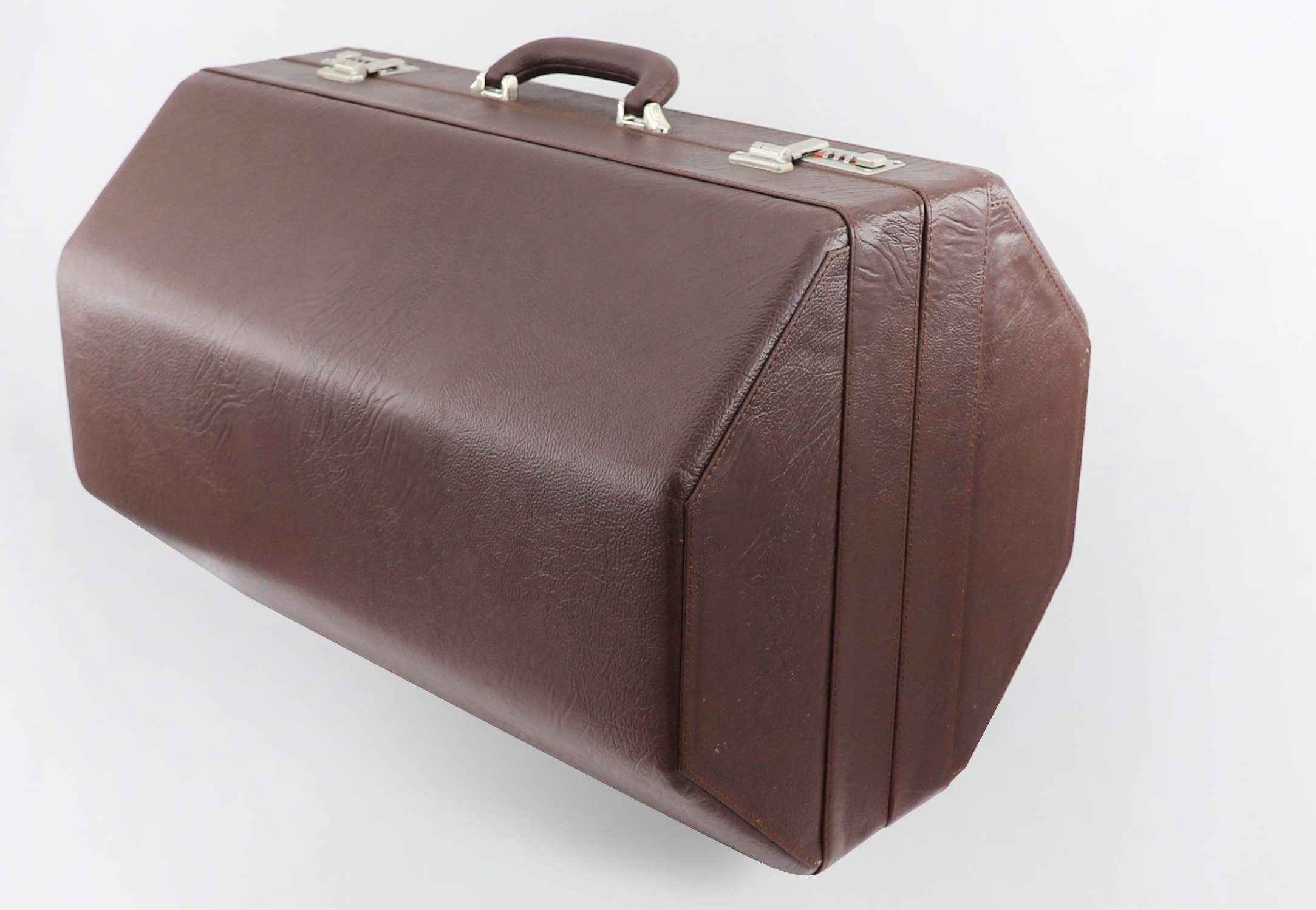 Price and Buy Hard Case for Persian Tombak With Foam and Leather Covering - Image 3