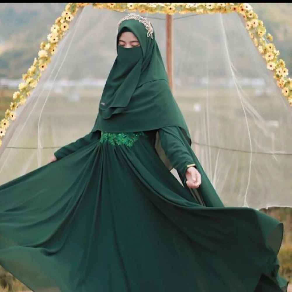 Price and Buy Hunter Green Islamic Square Scarf & Niqab Set for Women - Image 3