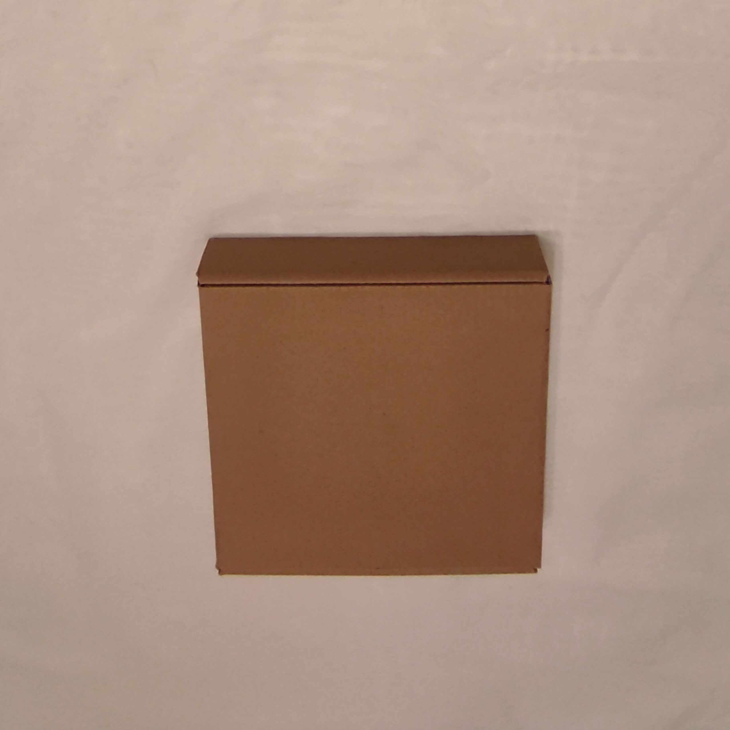 Price and Buy Islamic Decorative Plate Featuring Ayat Al Korsi Design with Elegant Stand - Image 3