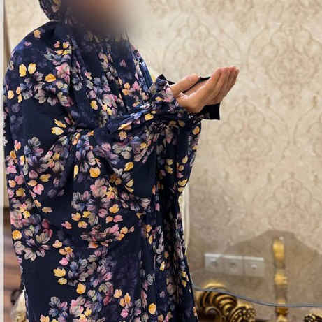 Price and Buy Islamic Namaz Chador with Sleeves for Women Ideal for Praying – Floral Pattern Azar - Image 3