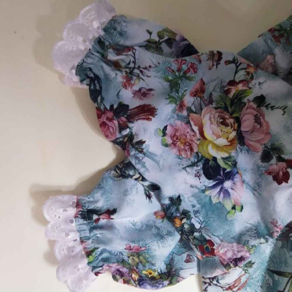 Price and Buy Islamic Namaz Chador with Sleeves for Women Ideal for Praying – Floral Pattern Sama - Image 4