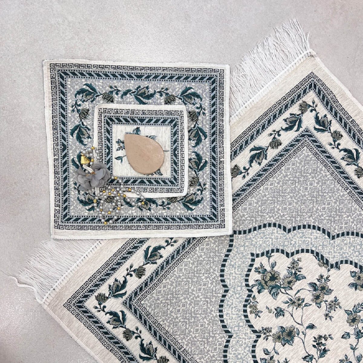 Price and Buy Islamic Prayer Mat Padded Velvet Sajadah Floral Design Gray - Image 4
