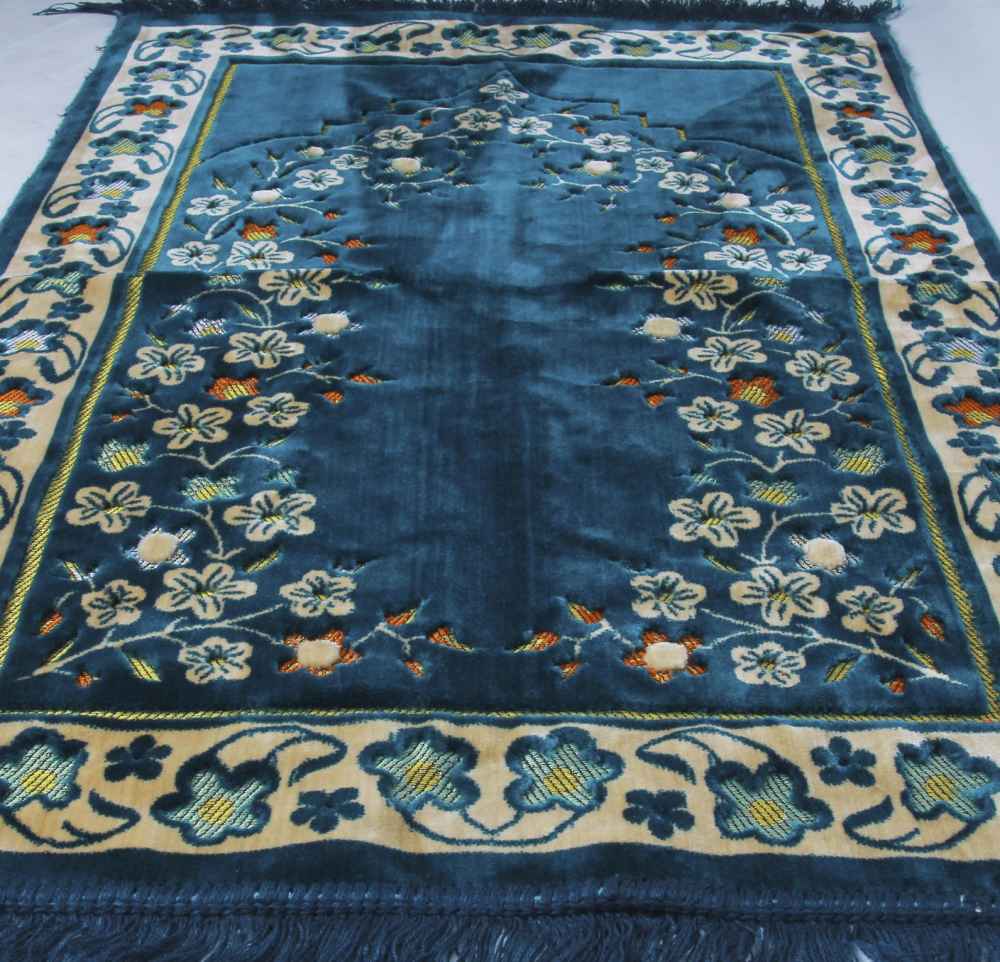 Price and Buy Islamic Prayer Rug Padded Red Velvet Sajadah with Floral Design for Muslims - Image 9
