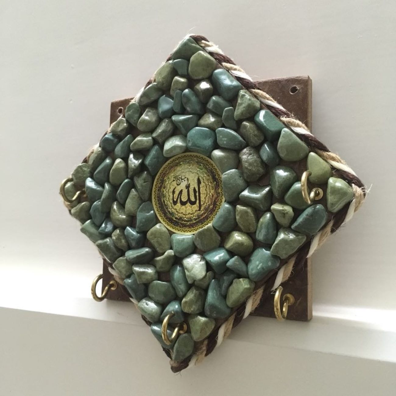 Price and Buy Islamic Stone Wall Key Holder Organizer with 3 Hooks in Allah Design_690080dbc600b.jpeg Price and Buy Islamic Stone Wall Key Holder Organizer with 3 Hooks in Allah Design - Image 1