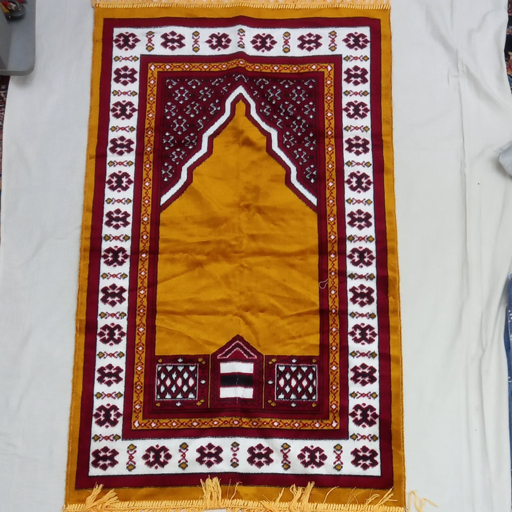 Price and Buy Islamic Velvet Prayer Rug Padded Sajadah Janamaz Brick Red