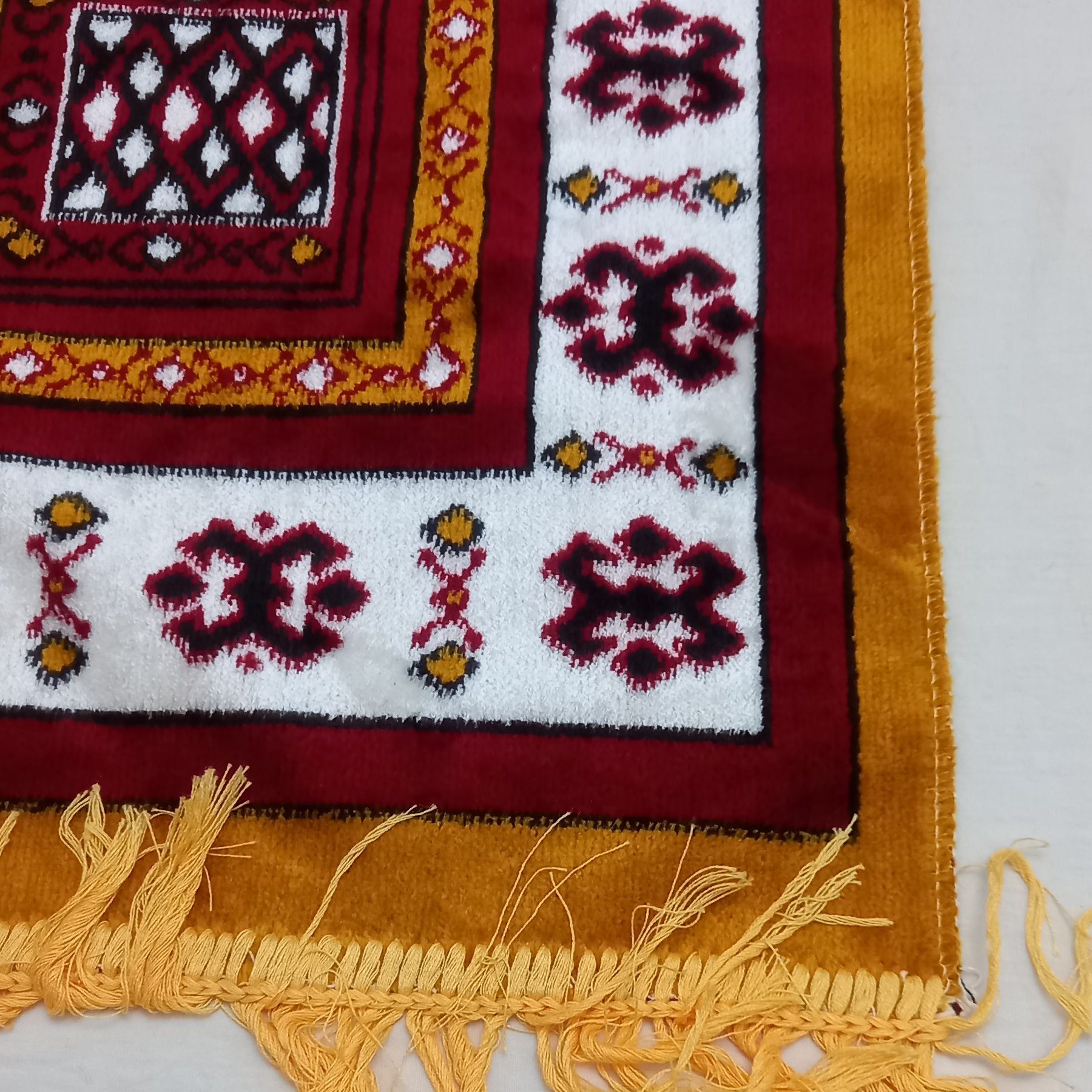 Price and Buy Islamic Velvet Prayer Rug Padded Sajadah Janamaz Brick Red - Image 3