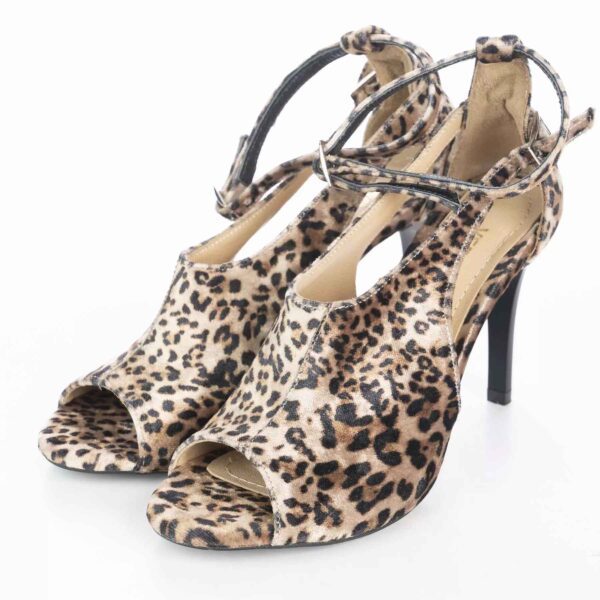Price and Buy Leather Pump Heels for Women with Leopard Design_68ffedd4d7b9b.jpeg Price and Buy Leather Pump Heels for Women with Leopard Design