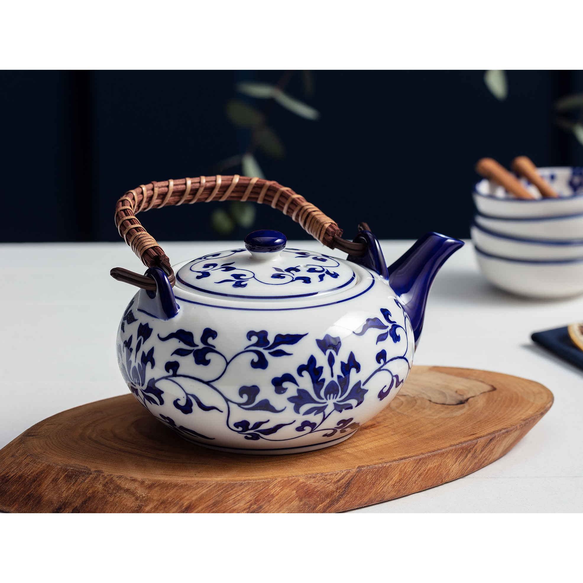 Price and Buy Luxury Porcelain Teapot for Special Occasions with Leaf Design - Image 4