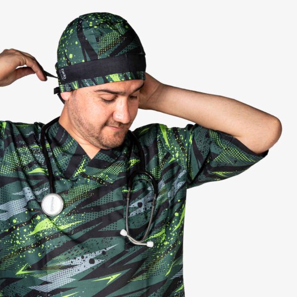 Price and Buy Men’s Green Medical Scrub Top & Cap Set – Vibrant & Durable_68fdc8c0ebc6a.jpeg Price and Buy Men’s Green Medical Scrub Top & Cap Set – Vibrant & Durable