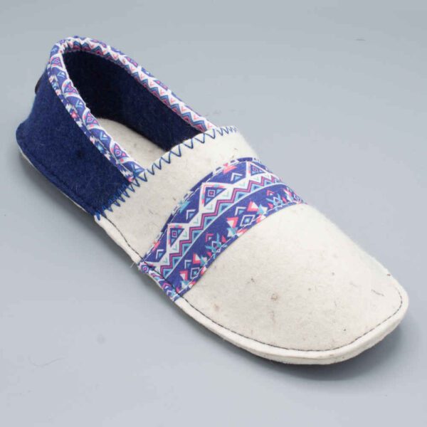 Price and Buy Men’s Persian Felt Slippers – Timeless Design_68fc6dab49b91.jpeg Price and Buy Men’s Persian Felt Slippers – Timeless Design