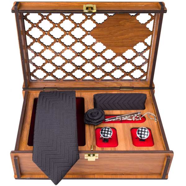 Price and Buy Men’s Tie, Handkerchief & Cufflinks Neckwear Set – Luxurious Golin_68f71a97707a7.jpeg Price and Buy Men’s Tie, Handkerchief & Cufflinks Neckwear Set – Luxurious Golin