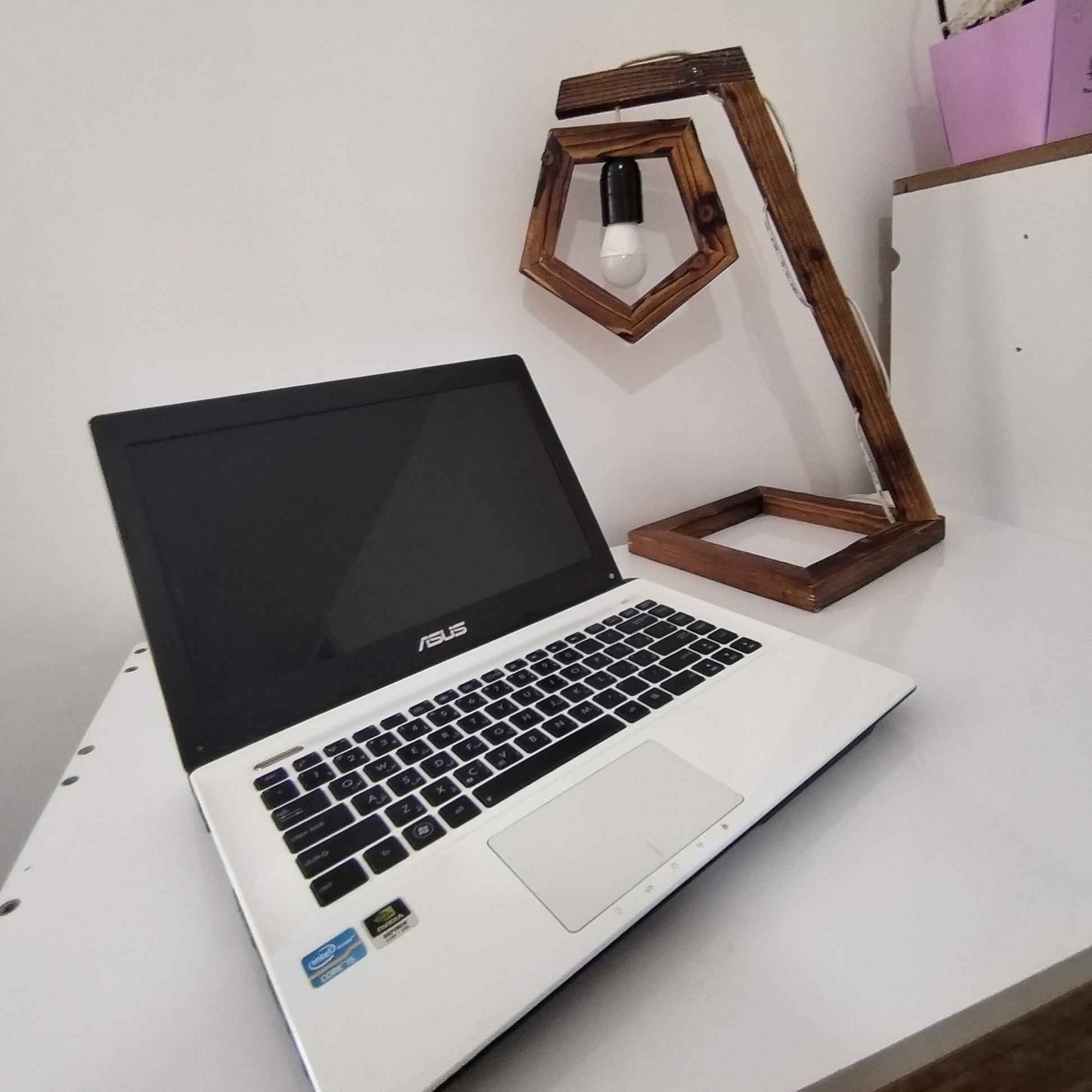 Price and Buy Minimalist Wooden Desk Lamp Handcrafted Suitable for Reading