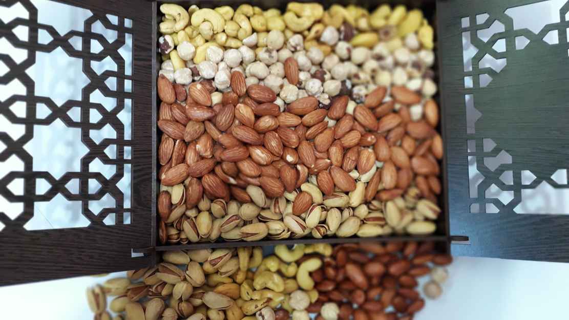 Price and Buy Mixed Persian Nuts Gift Box – Salted & Roasted - Image 3