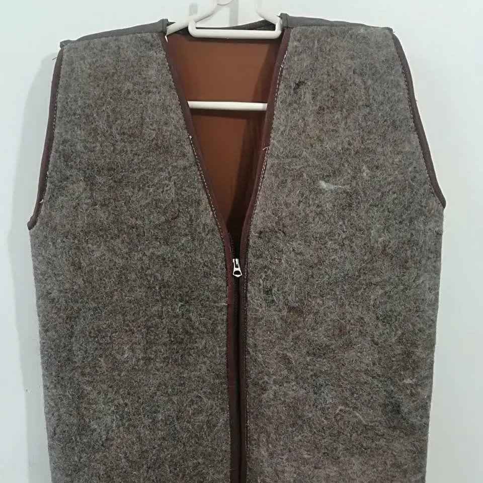 Price and Buy Natural Camel’s Wool Vest Model Tanpoosh