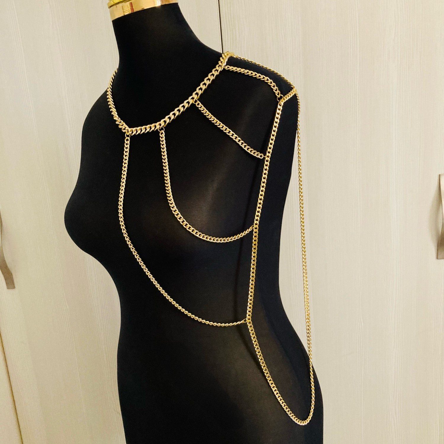 Price and Buy One Sided Body Chain – Suitable for Parties and Bold Styling_6902aa6bee375.jpeg Price and Buy One Sided Body Chain – Suitable for Parties and Bold Styling - Image 1